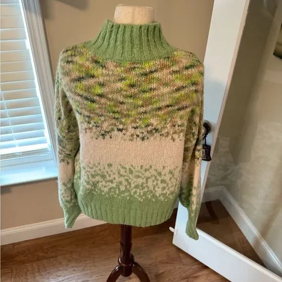 Aerie Green and Cream Cowl Neck Sweater NWOT - Picture 4 of 7